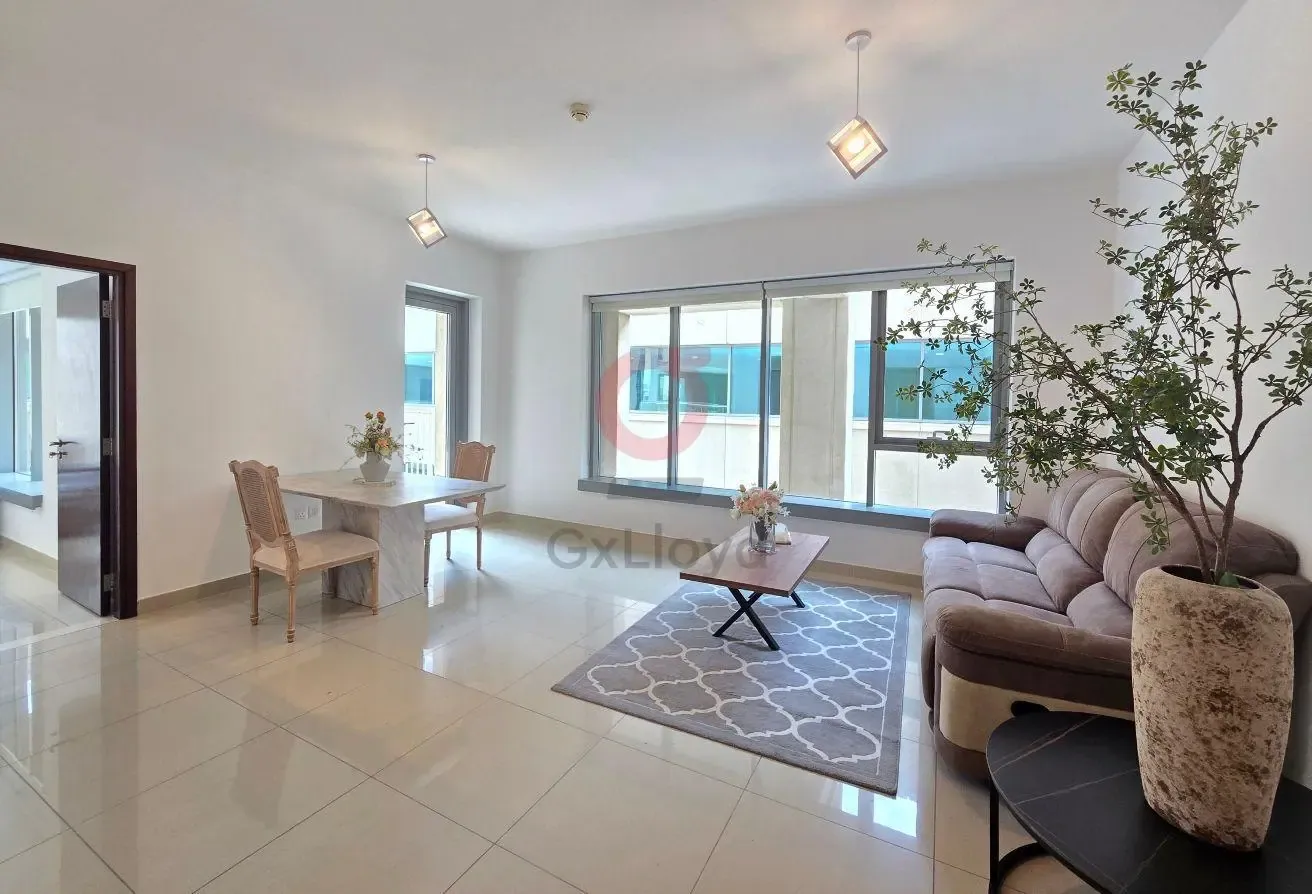 Fully Furnished | Spacious Unit | Ready to Move in