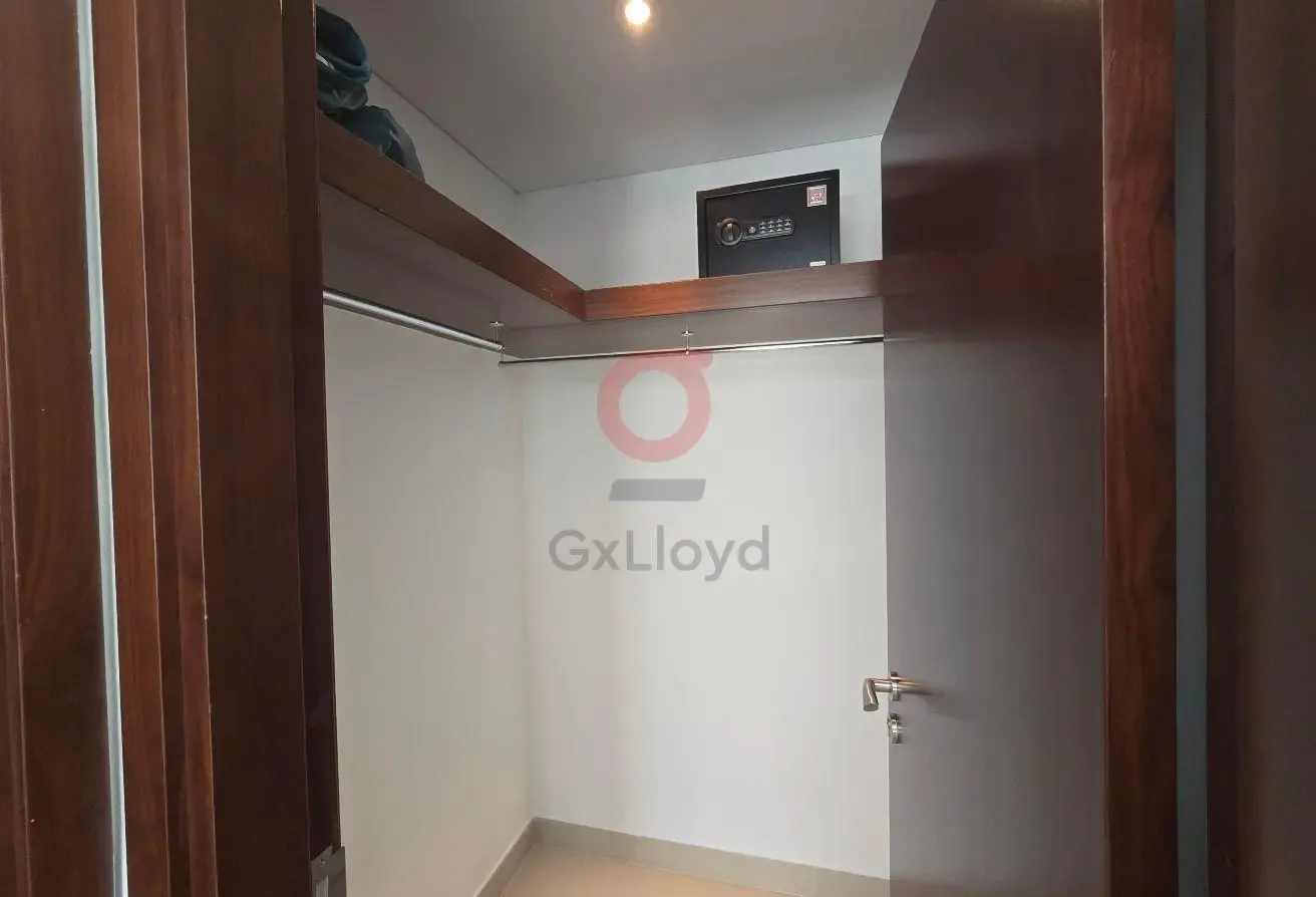 Fully Furnished | Spacious Unit | Ready to Move in