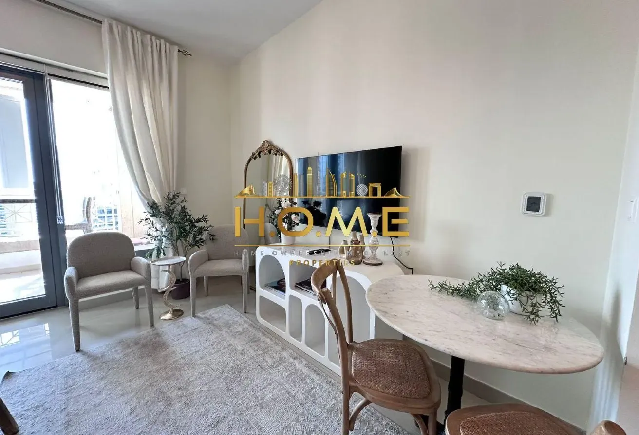 Fully Furnished | Ready to Move | Downtown Living