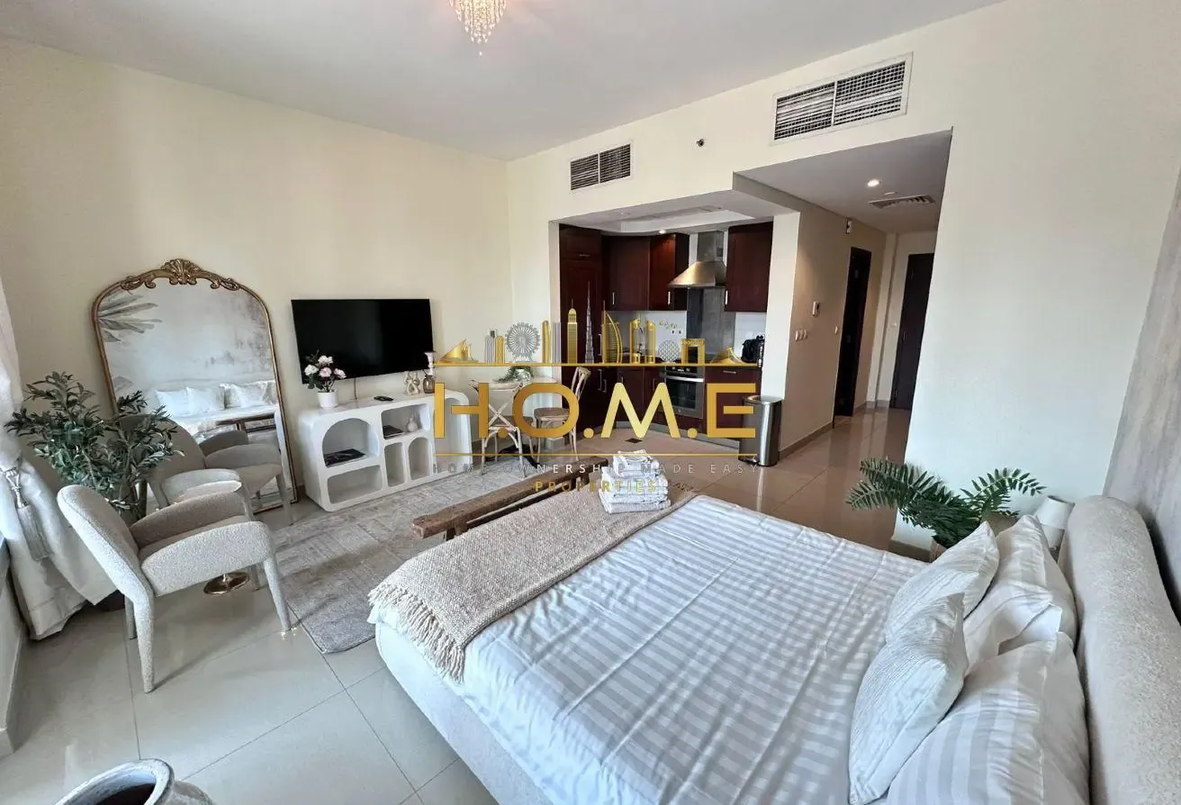 Fully Furnished | Ready to Move | Downtown Living