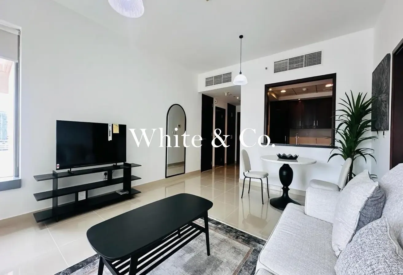 Best Layout l Brand New l Bright & Spacious