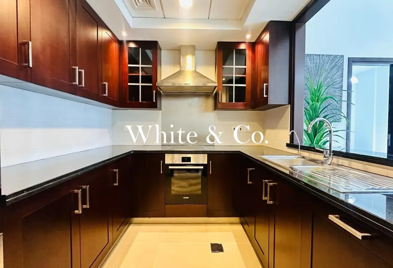 Best Layout l Brand New l Bright & Spacious
