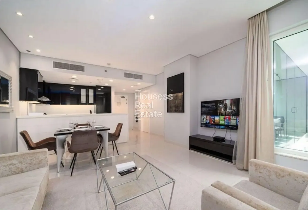 Canal View | High Floor | Vacant