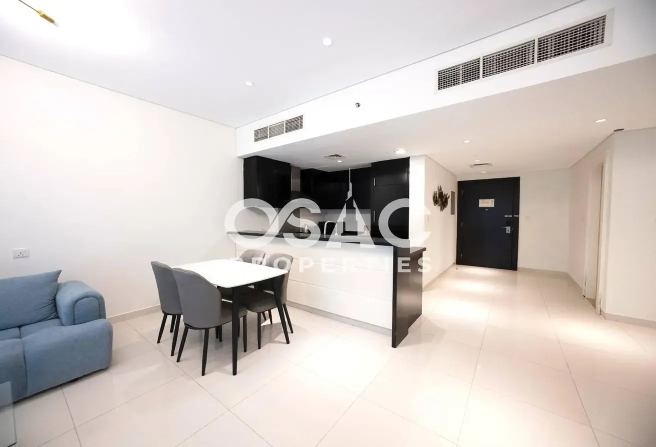 Mid Floor | Fully Furnished 1BR  | Large Layout