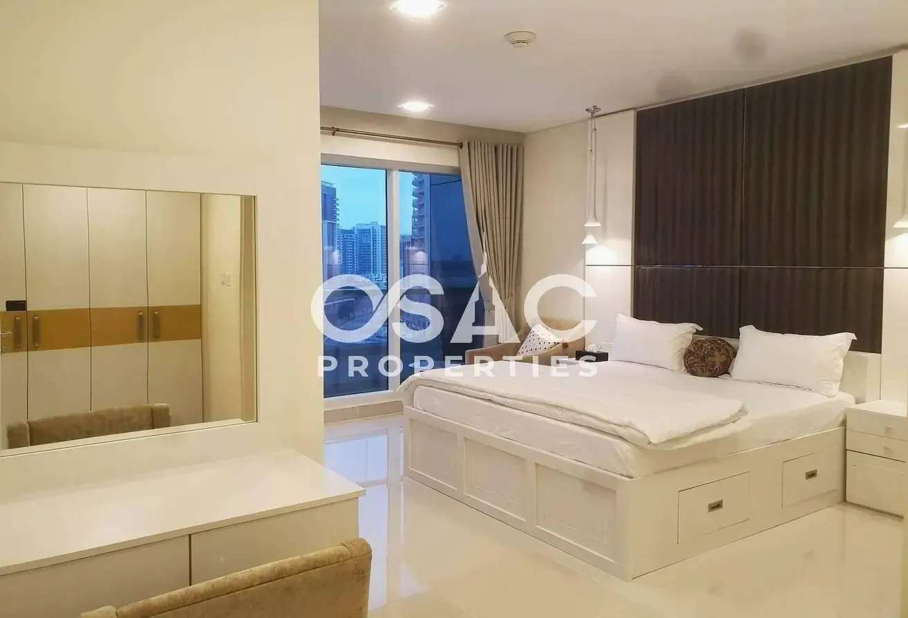 Mid Floor | Fully Furnished 1BR  | Large Layout