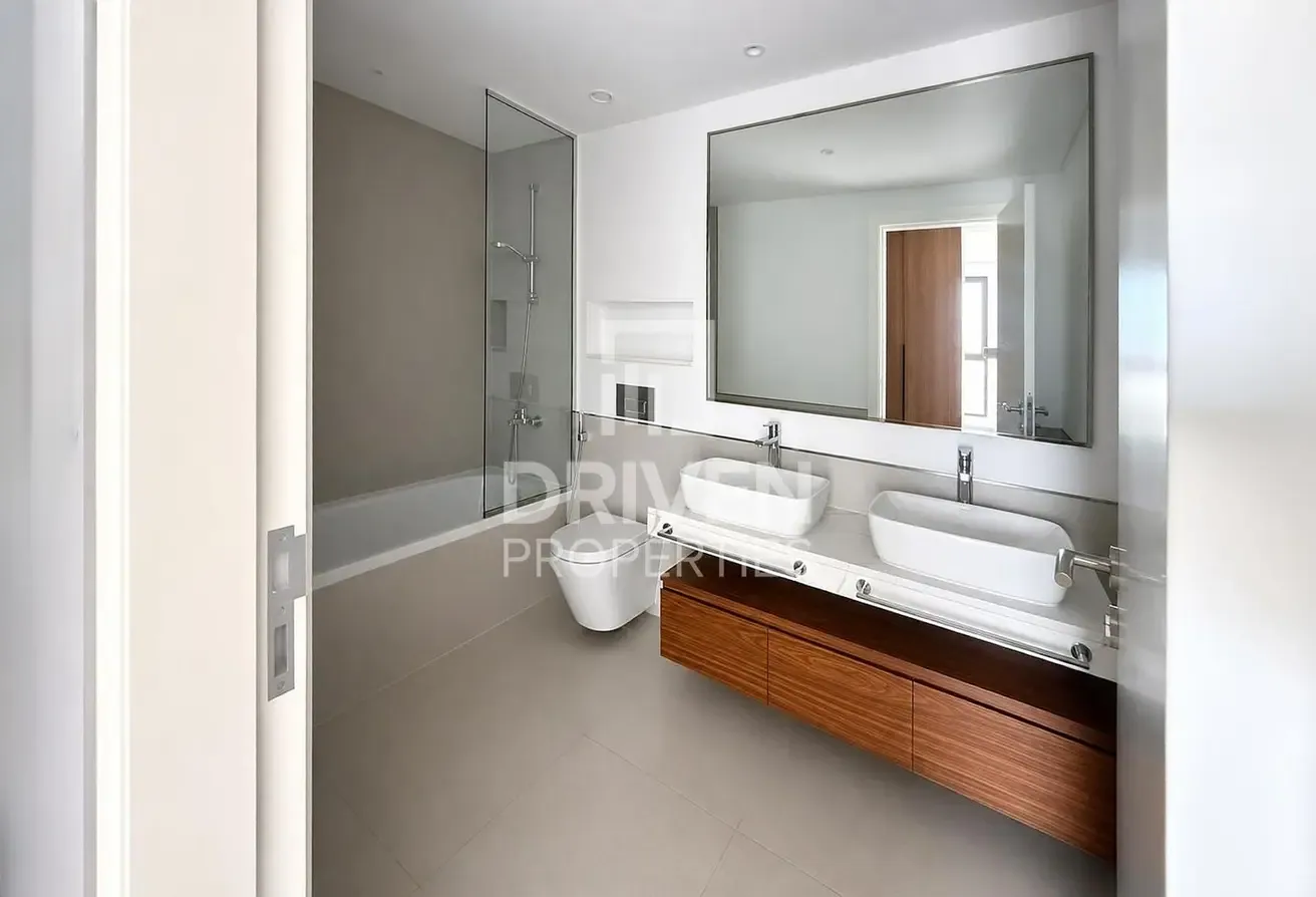 Burj Al Arab View | Maids Room | Spacious Layout