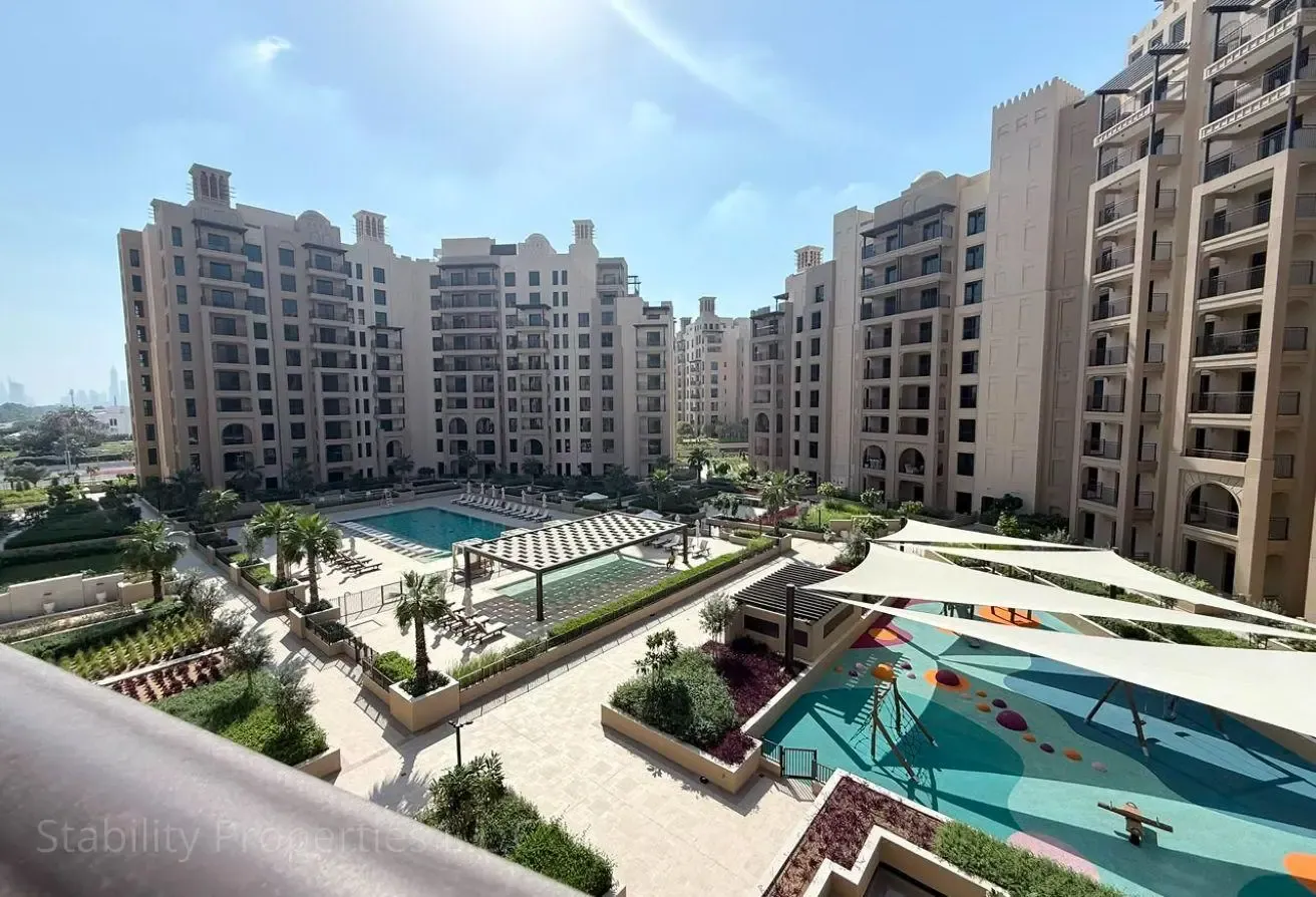 STYLISH 2BR | FULLY FURNISHED | AMENITIES VIEW