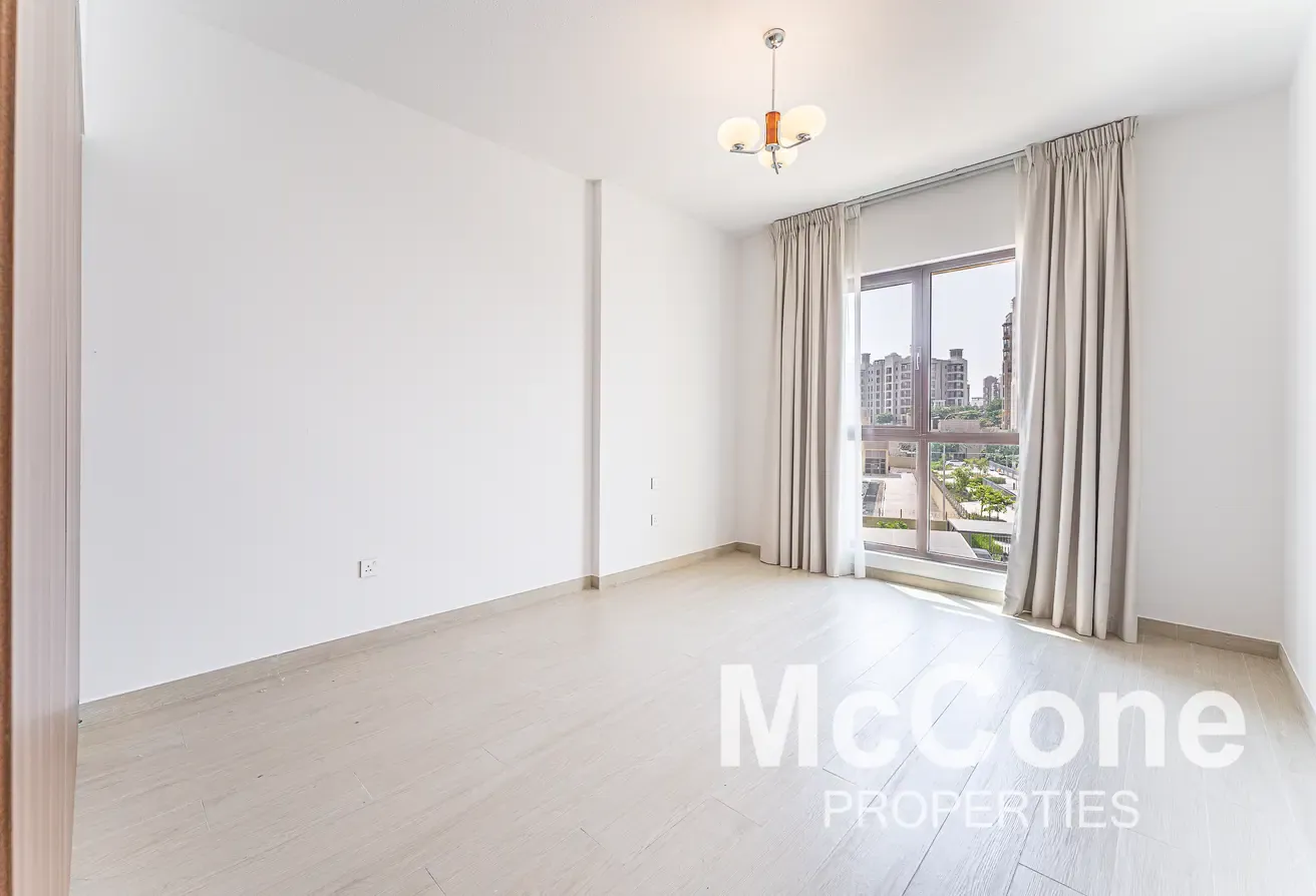 Spacious | Marsa Al Arab View | Low Floor