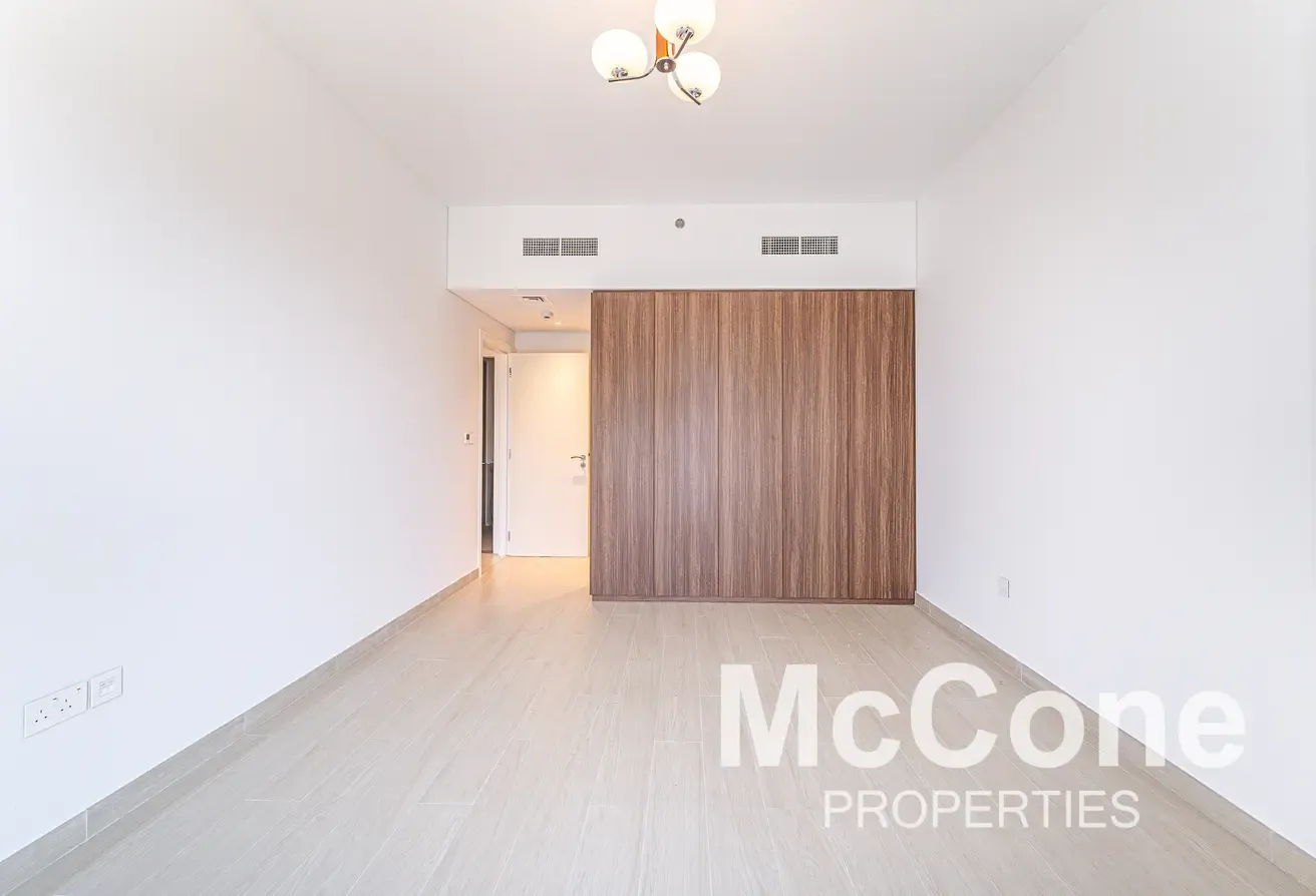 Spacious | Marsa Al Arab View | Low Floor