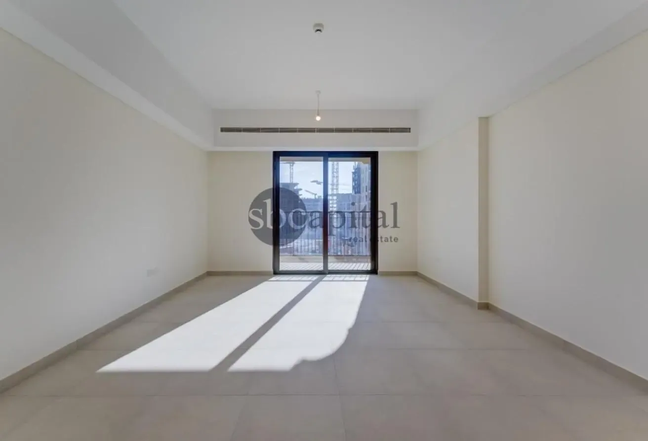 LUXURY LIVING | PARK VIEW | BRIGHT | PRIME MJL LOC