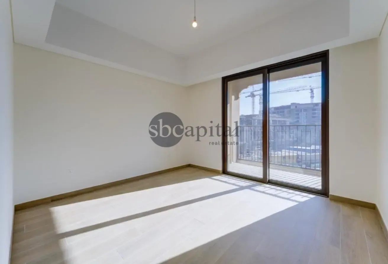 LUXURY LIVING | PARK VIEW | BRIGHT | PRIME MJL LOC