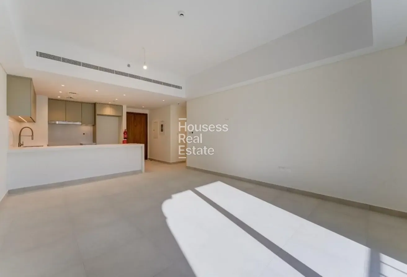 Prime MJL Living | Unfurnished | Vacant