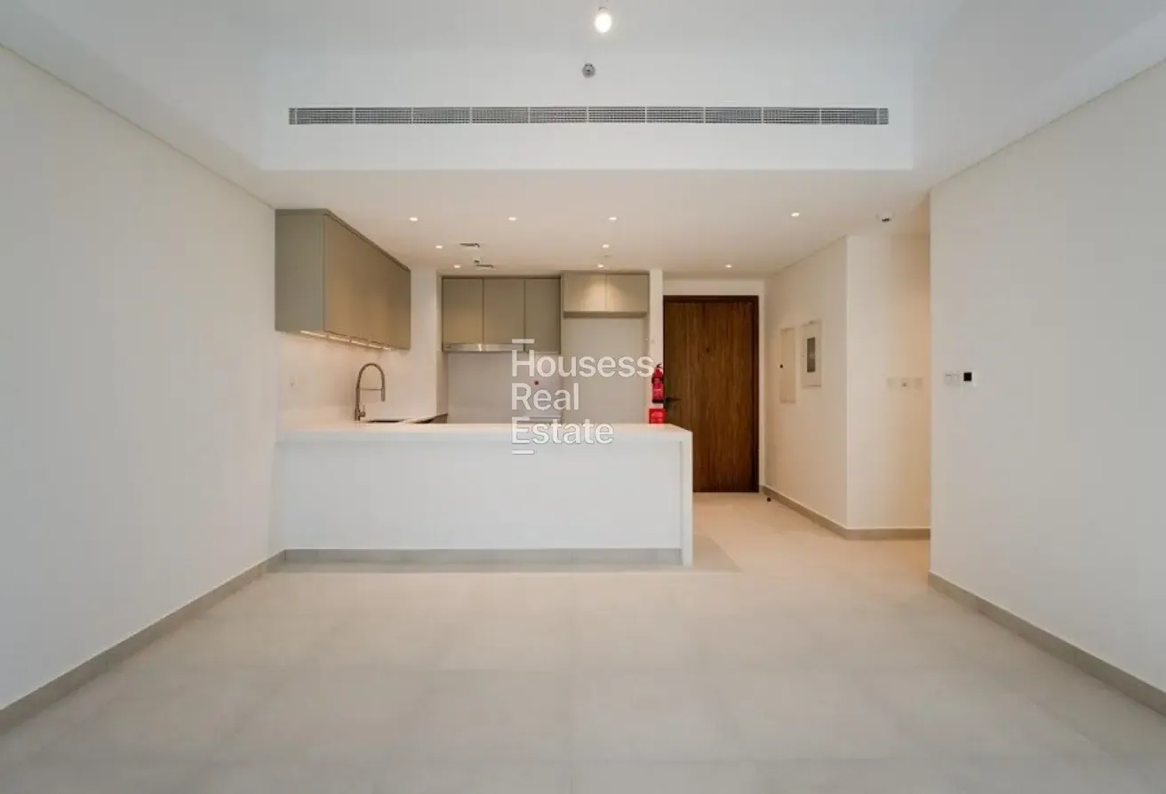 Prime MJL Living | Unfurnished | Vacant