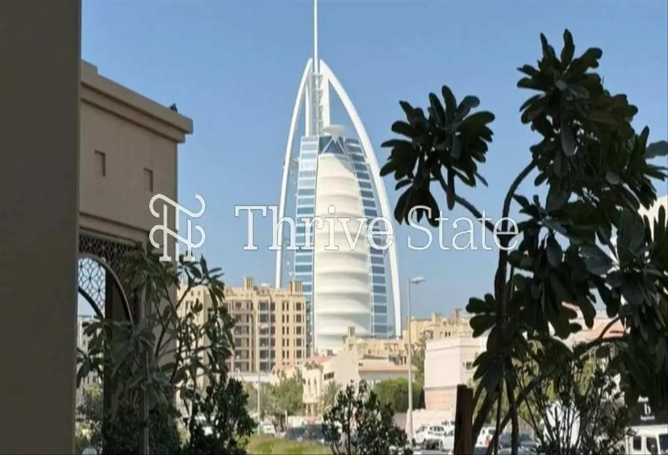 Balcony with Garden and Burj Al Arab View | Vacant