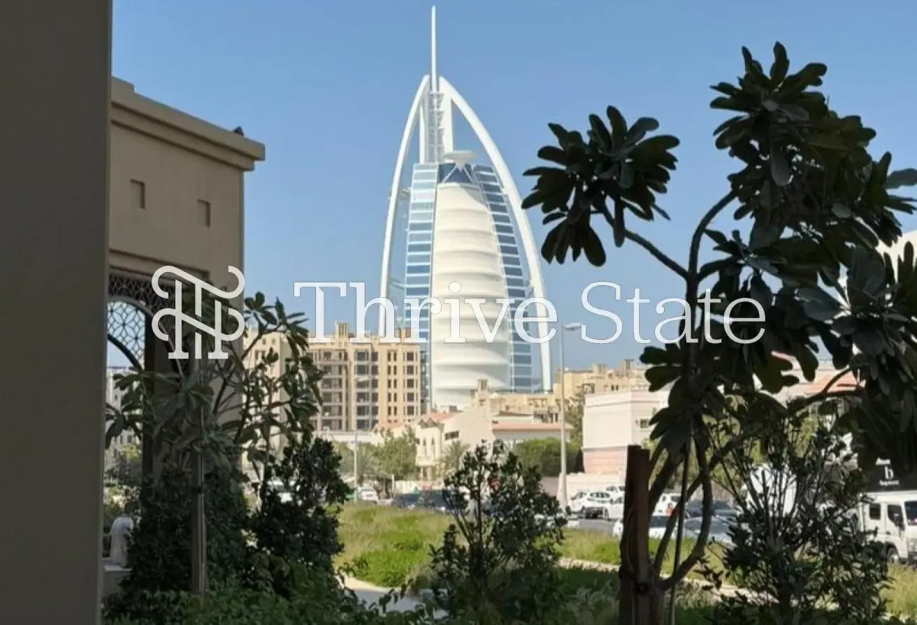 Balcony with Garden and Burj Al Arab View | Vacant