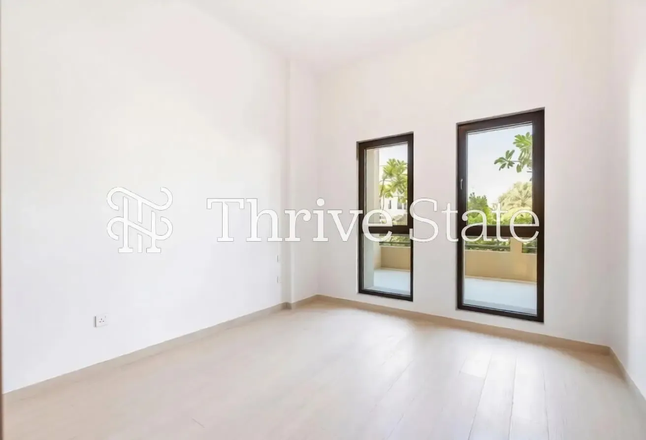 Balcony with Garden and Burj Al Arab View | Vacant