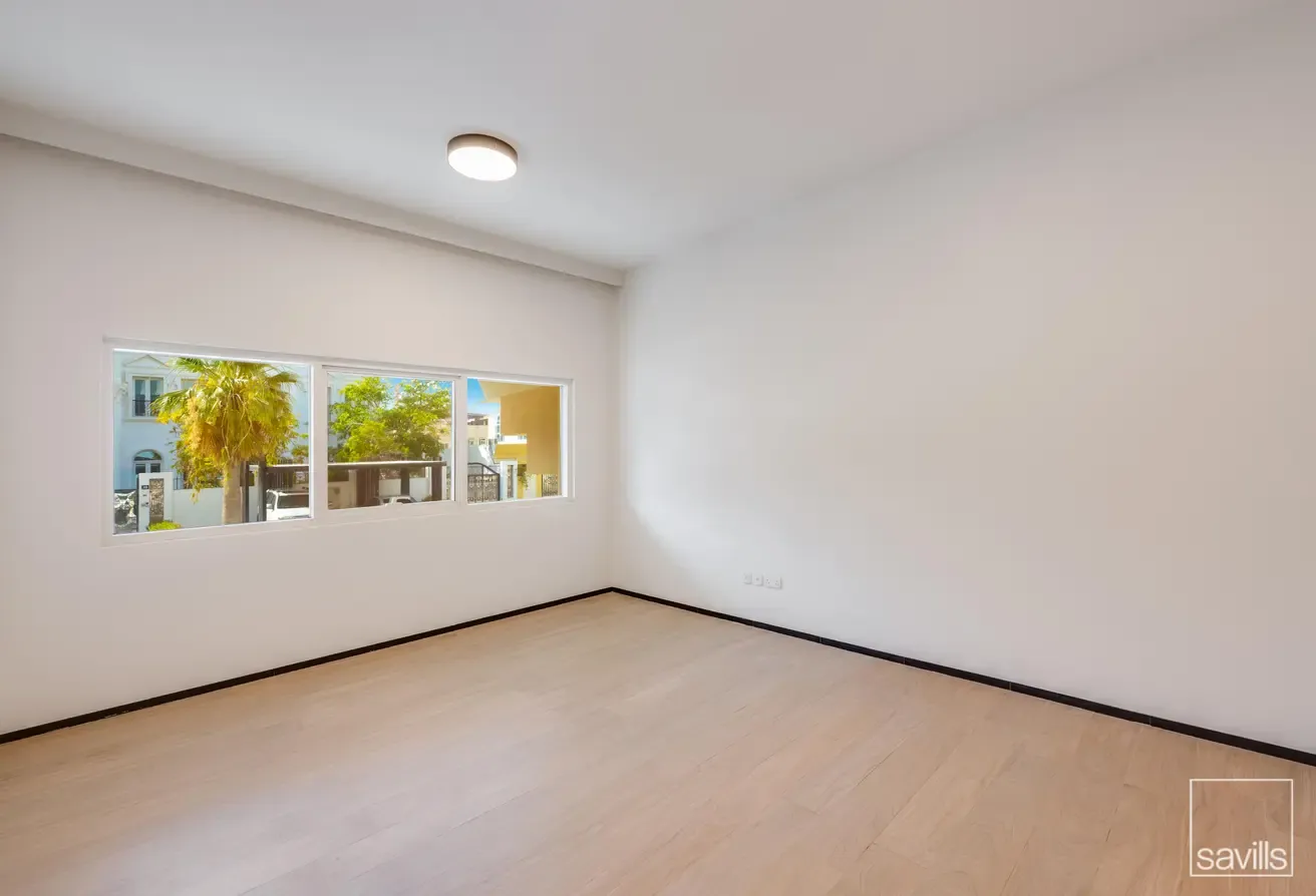 No Commission | Apartment for Rent in Umm Suqeim