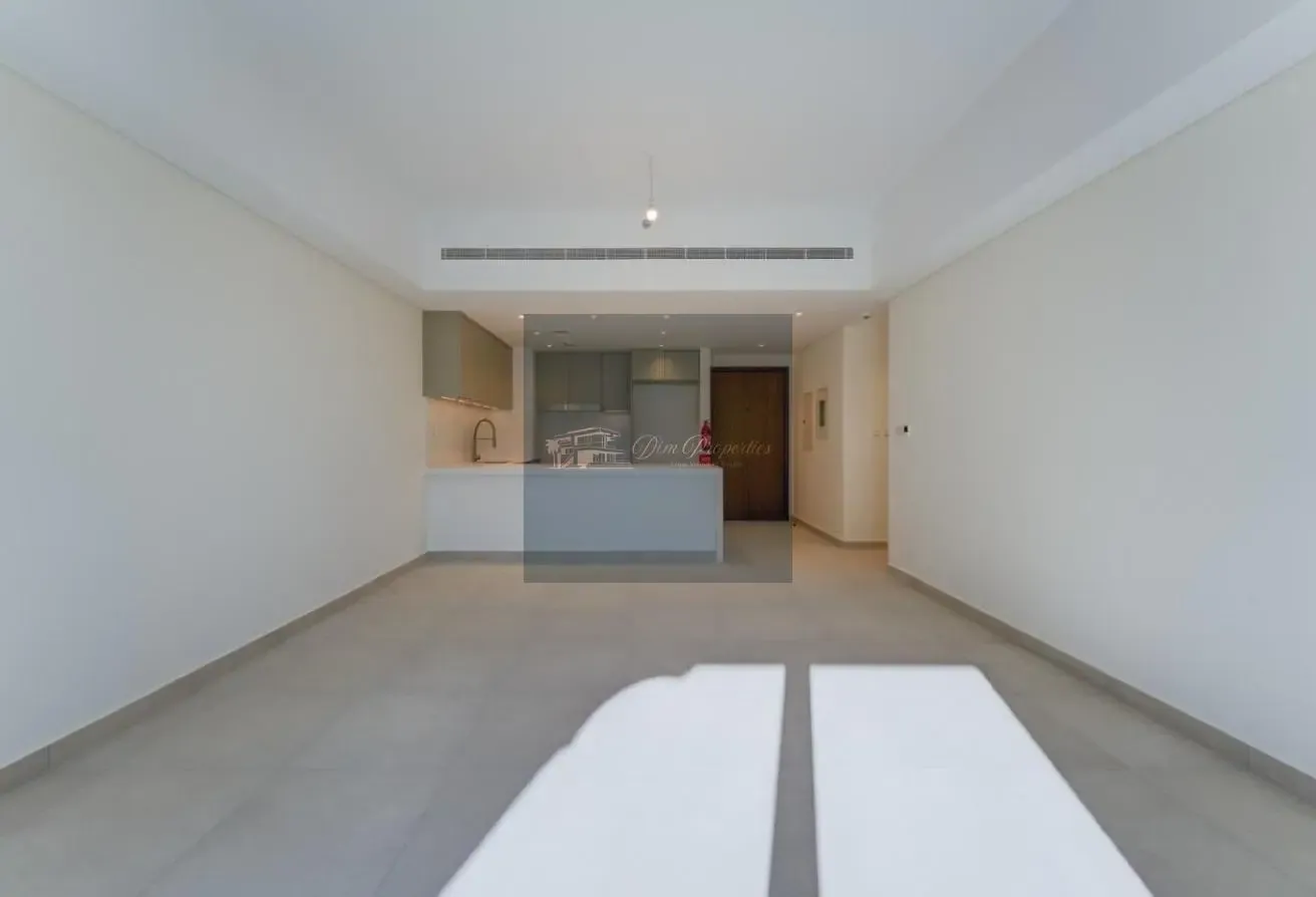 Luxurious | Bright and Spacious | Vacant