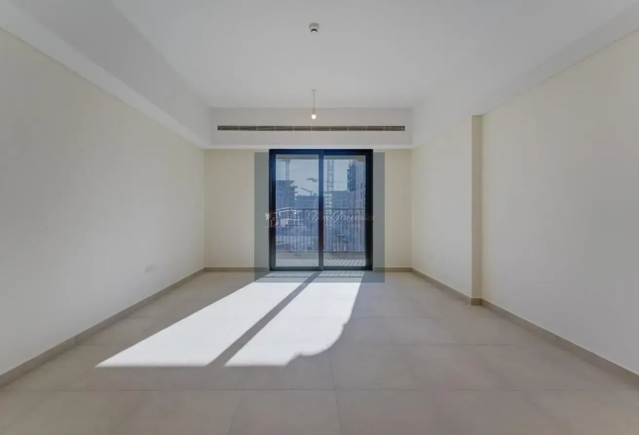 Luxurious | Bright and Spacious | Vacant