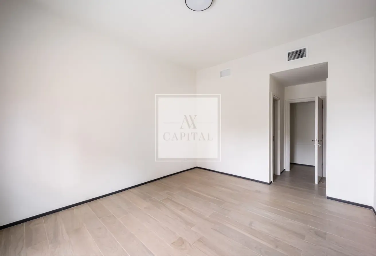 Luxury 2BHK | Chiller Free | Vacant | Unfurnished