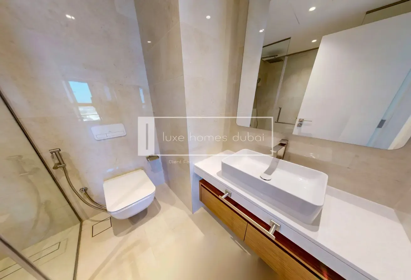 Vacant 2BHK | Prime Location | Move in Ready