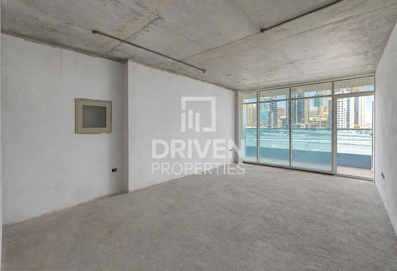 Premium Office | Facing SZR | Next to Metro