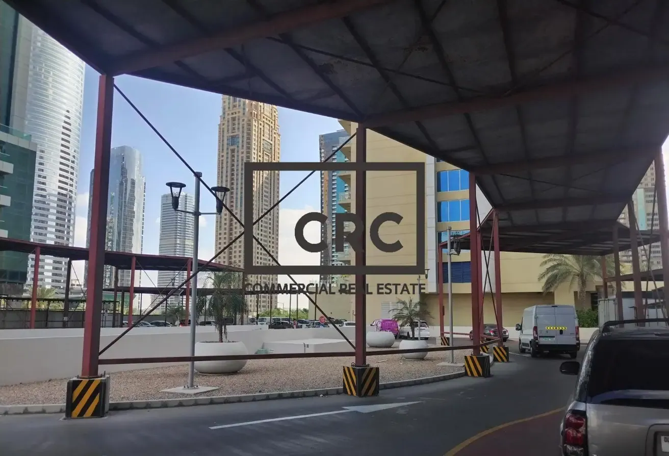 Premium Office | Facing Sheikh Zayed Road