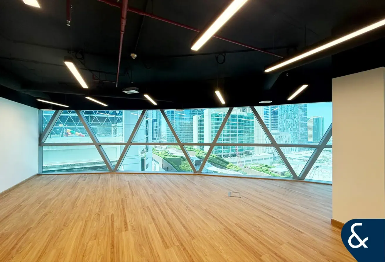Modern Finish | DIFC | Fitted Office