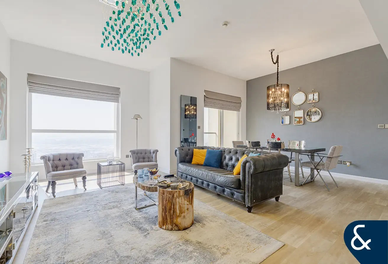 Fully Renovated | 2 Bed | Vacant On Transfer