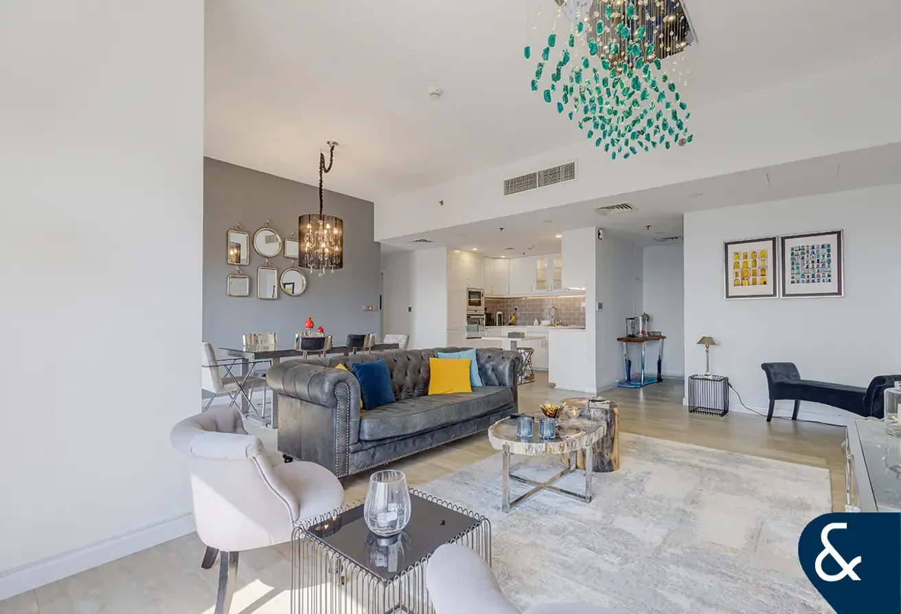 Fully Renovated | 2 Bed | Vacant On Transfer