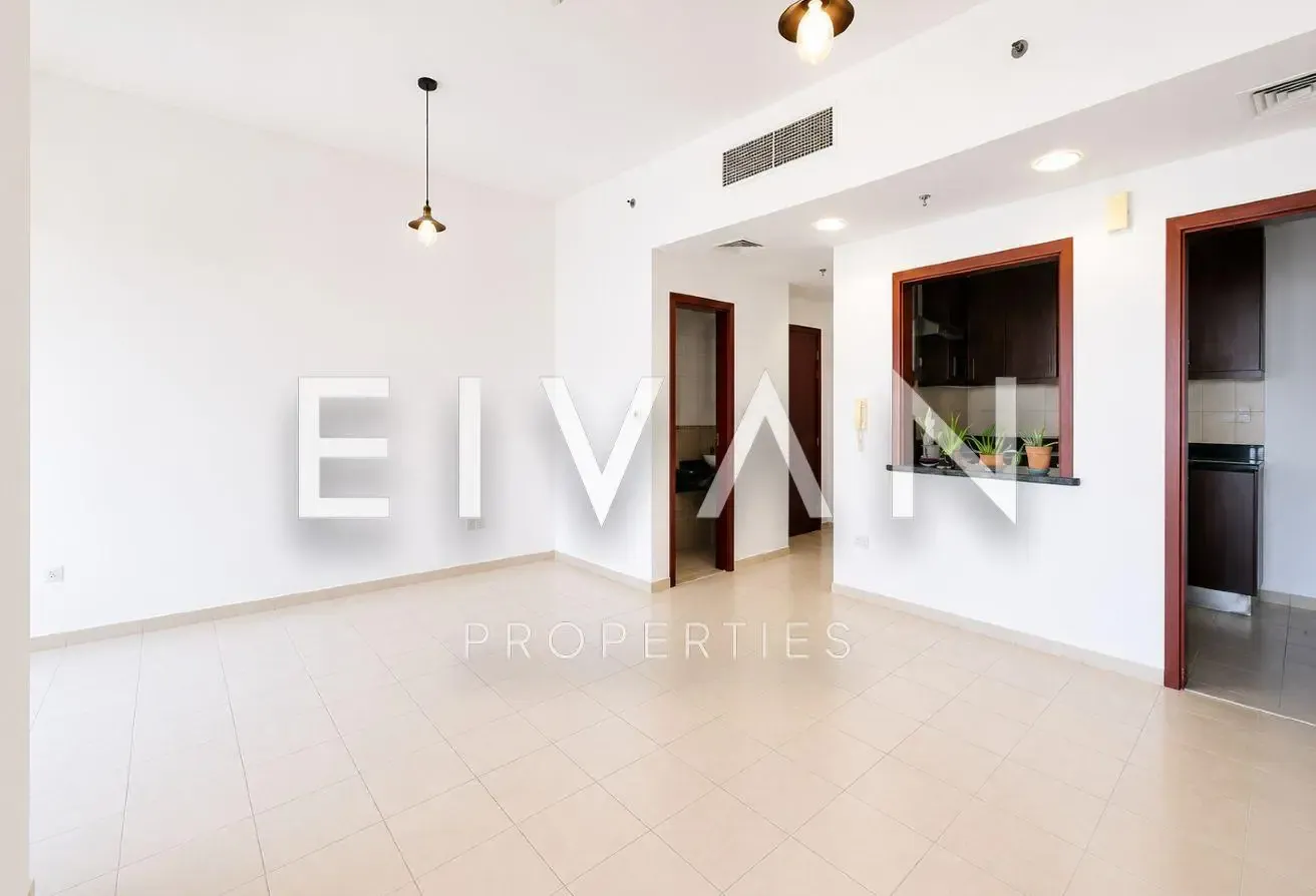 Beachfront | Panoramic Sea Views | High Floor