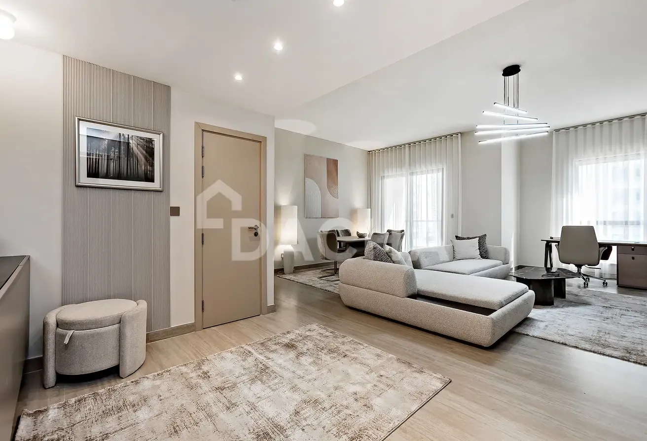 Luxury Unit| Fully Upgraded| Converted 1BR to 2BR
