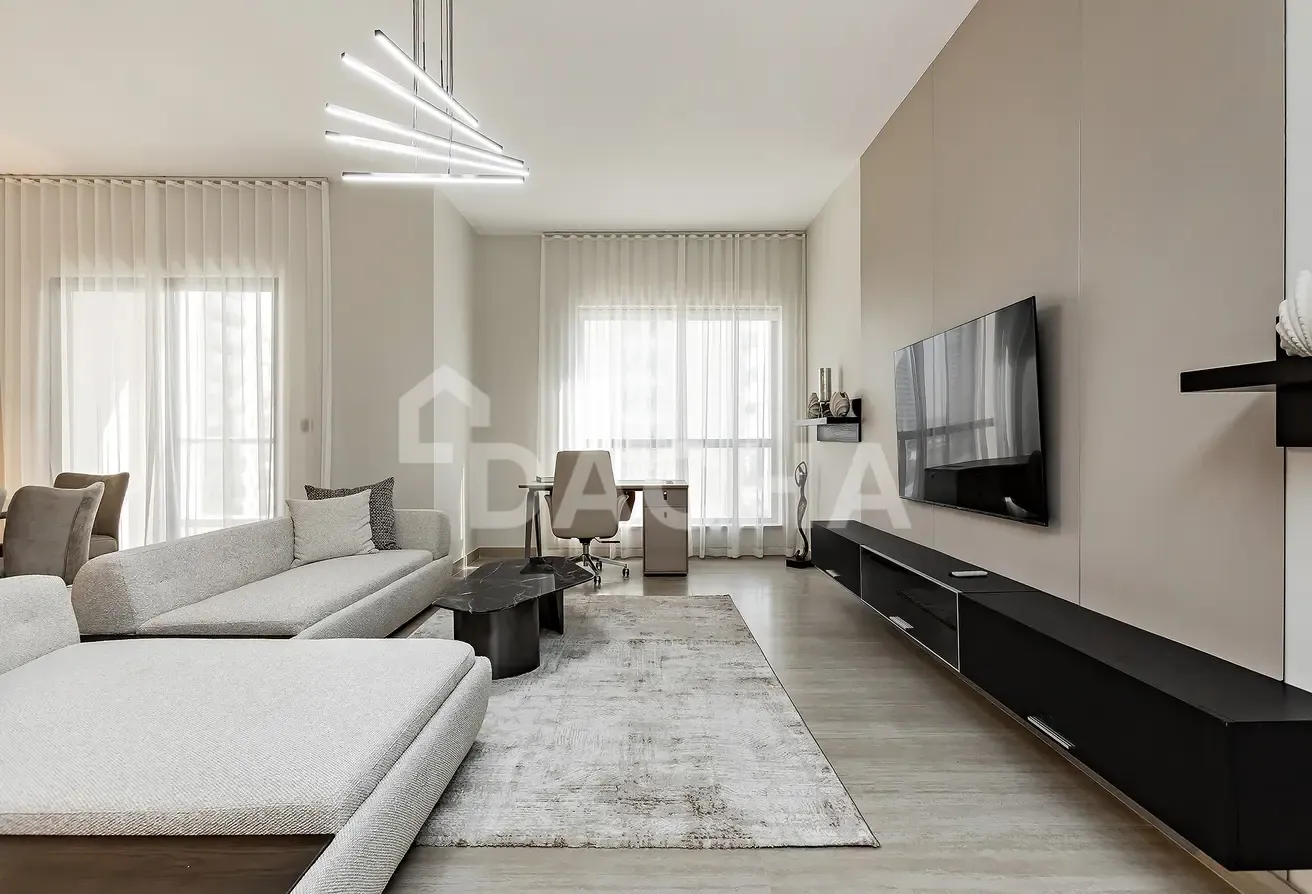 Luxury Unit| Fully Upgraded| Converted 1BR to 2BR