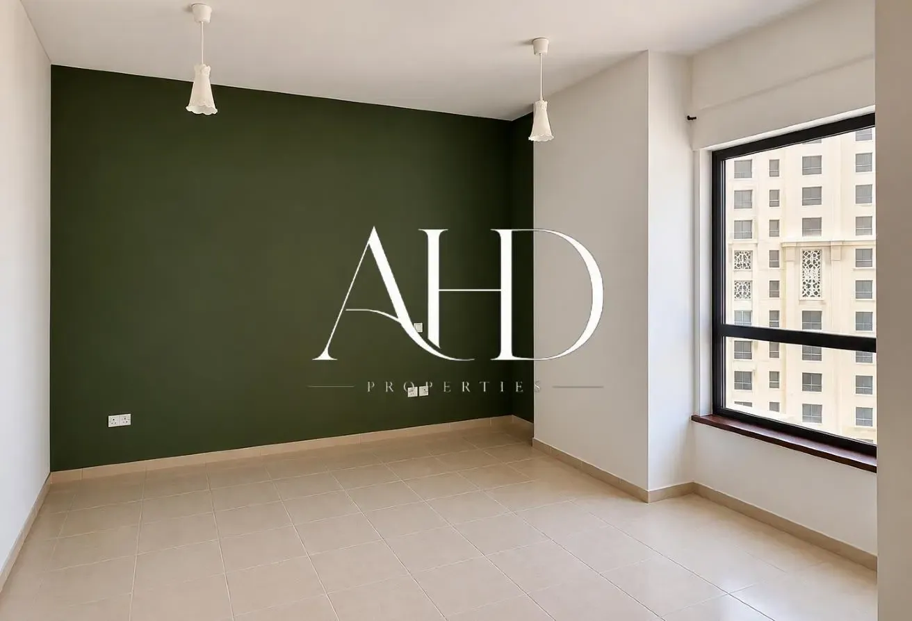 Waterfront | Panoramic Views | Investor's Deal