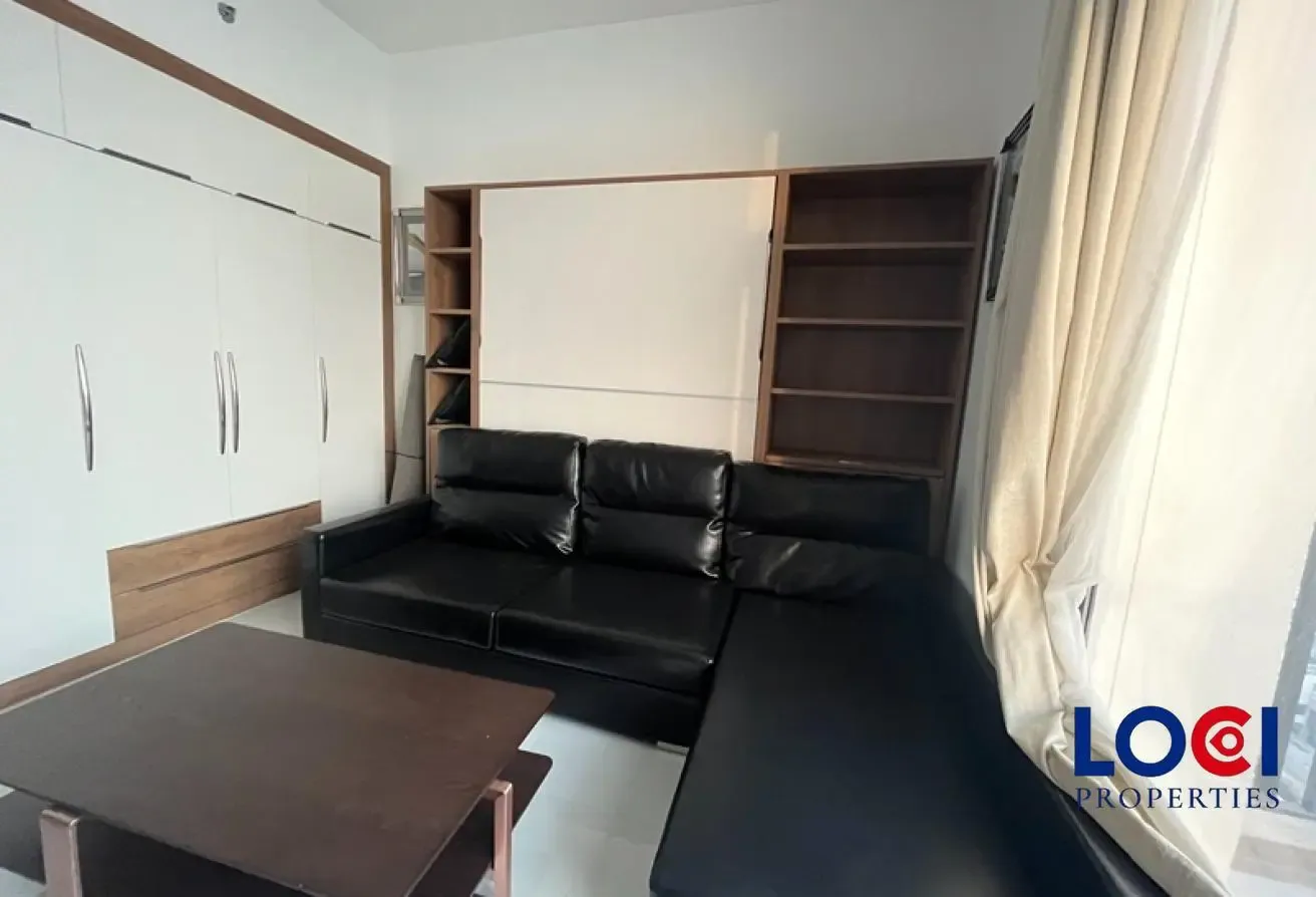 READY TO MOVE | WELL MAINTAINED | NEAR METRO