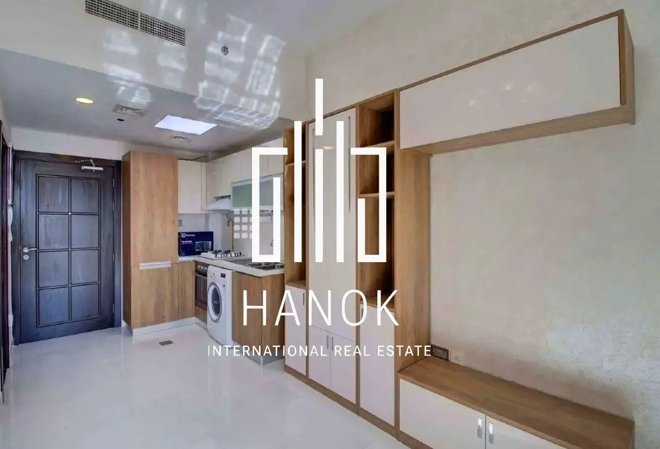 STYLISH| FULLY FURNISHED| NEAR METRO| HIGH ROI