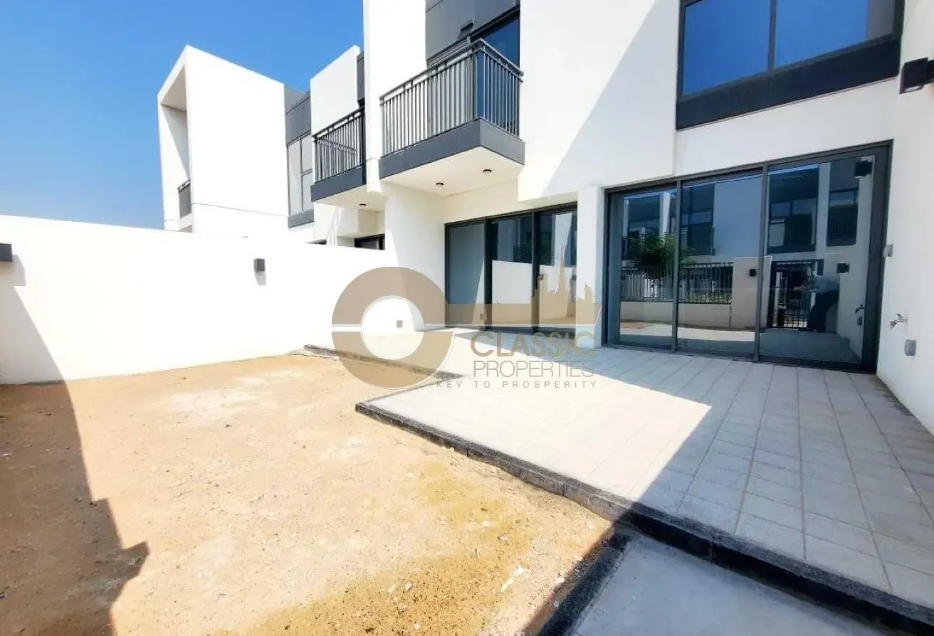 EXCELLENT LOCATION | RENTED | NEXT TO POOL & PARK