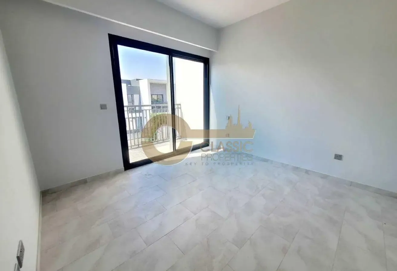 EXCELLENT LOCATION | RENTED | NEXT TO POOL & PARK