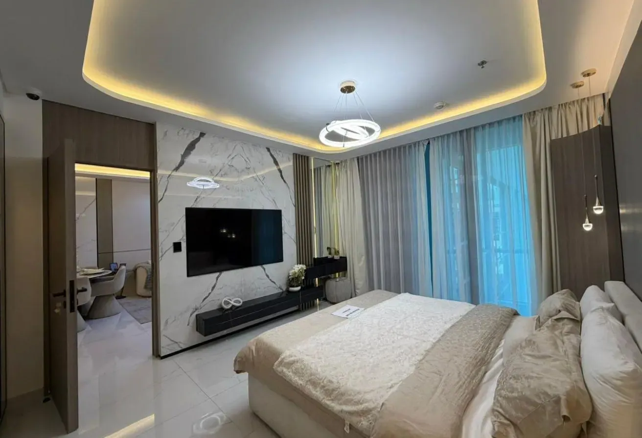 DISCOUNTED PRICE|PRIVATE POOL|FLEXIBLE STRUCTURE