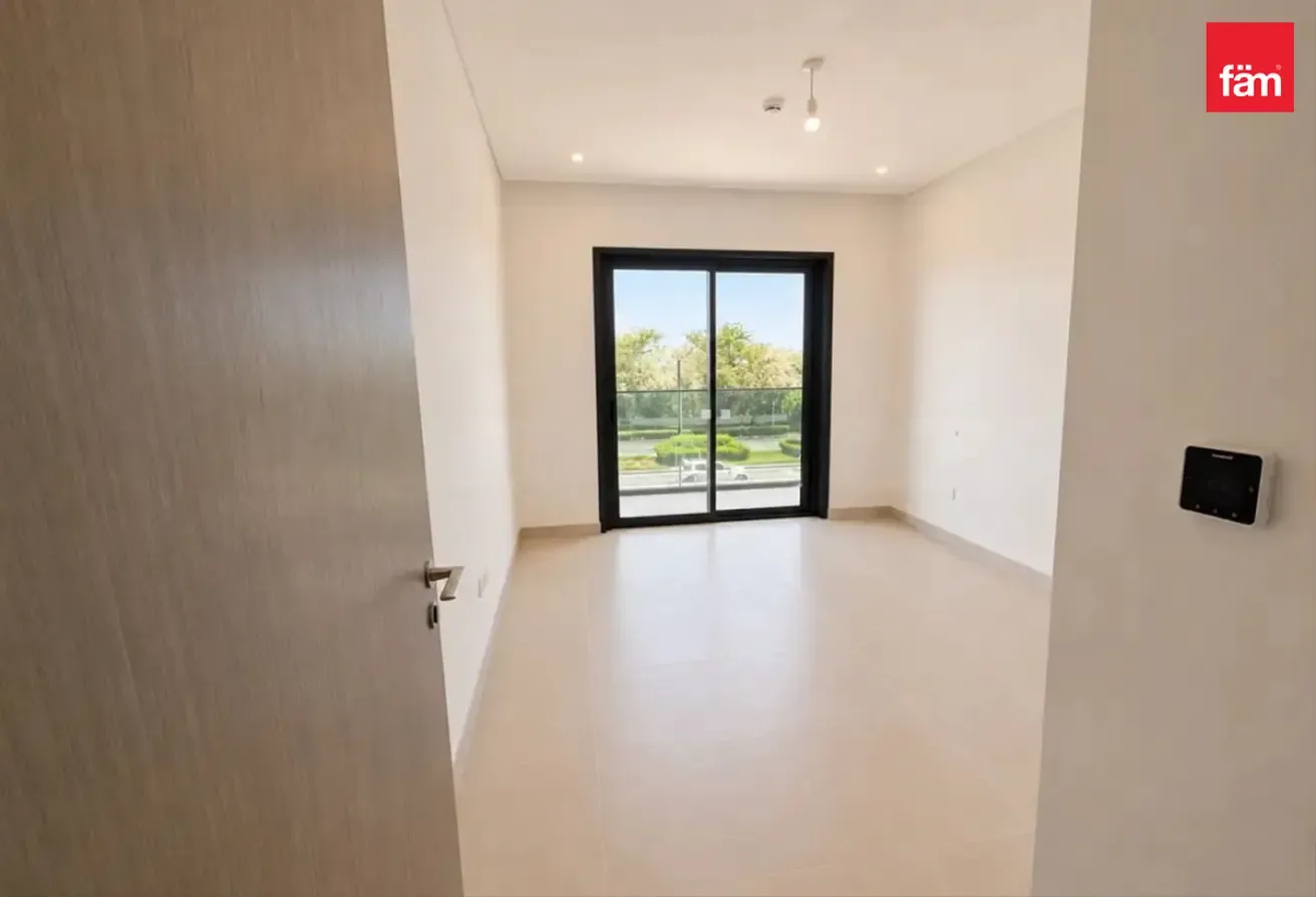 Lowest 1B in CP | Large Balcony | Hot Deal