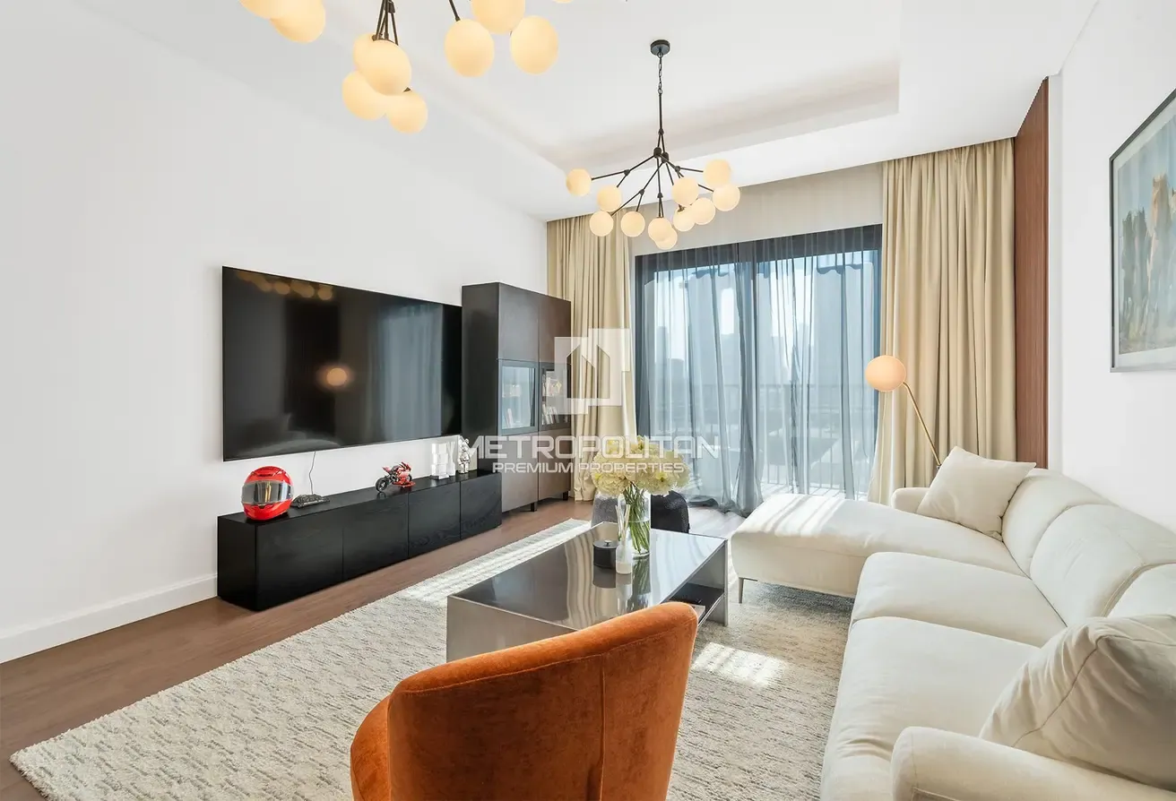 Burj Khalifa Skyline Views | Strong Investment