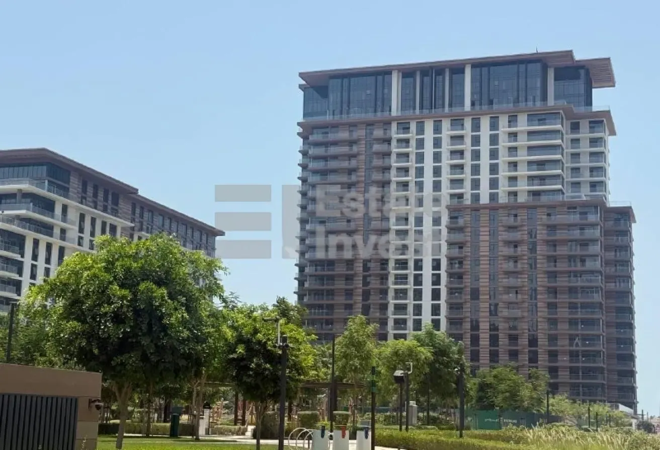 Middle Floor | Sea View | Genuine Resale