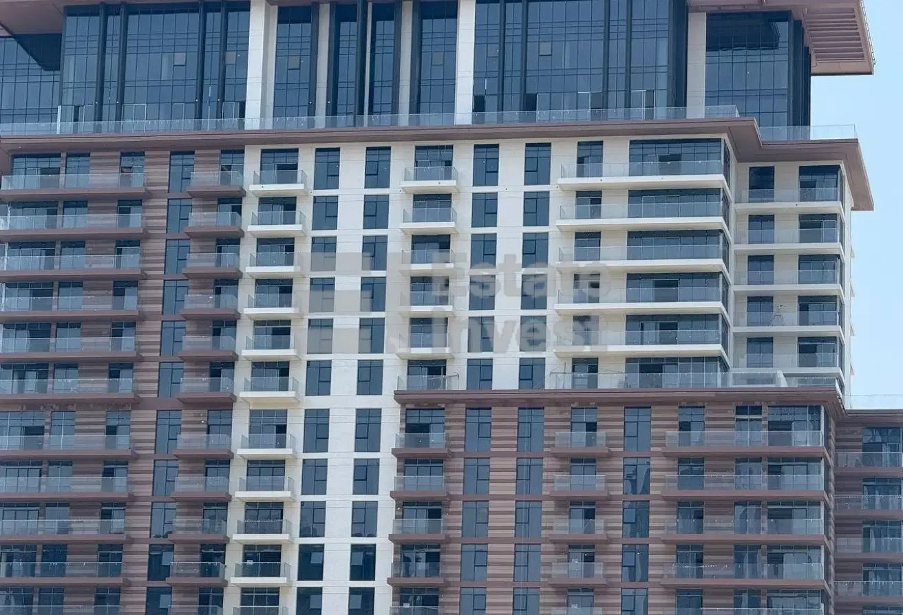 Middle Floor | Sea View | Genuine Resale