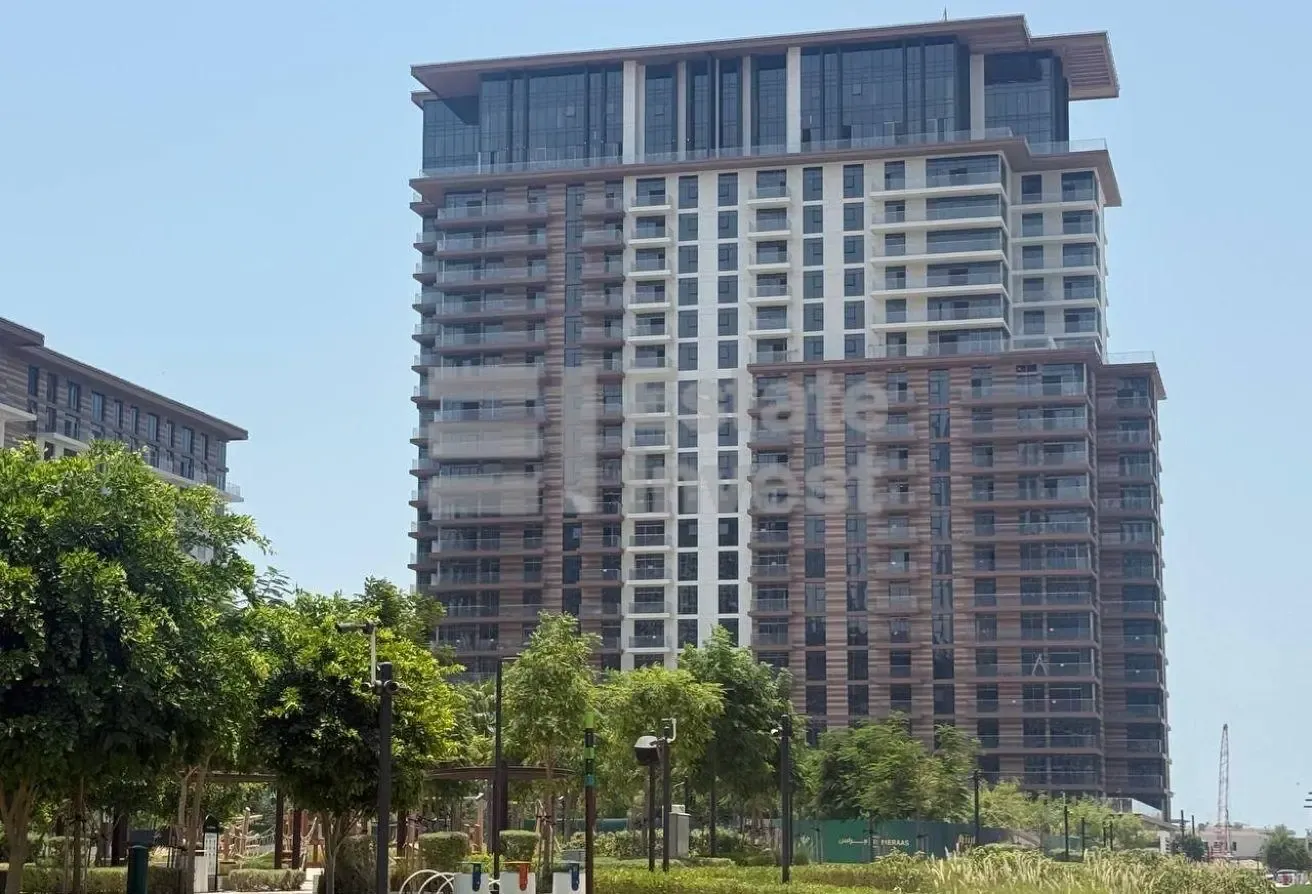 Middle Floor | Sea View | Genuine Resale