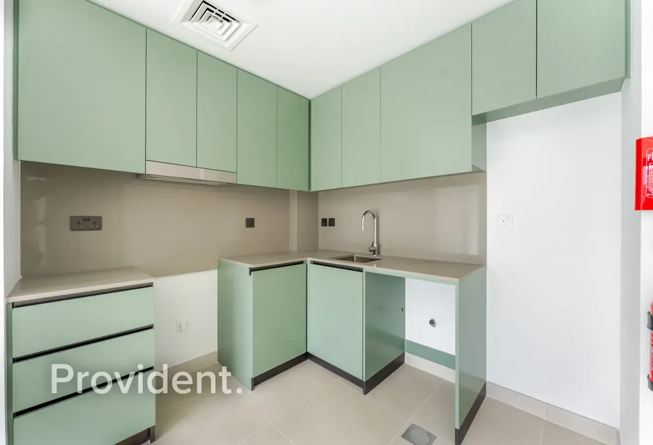 Burj Khalifa View | Vacant | Great Investment