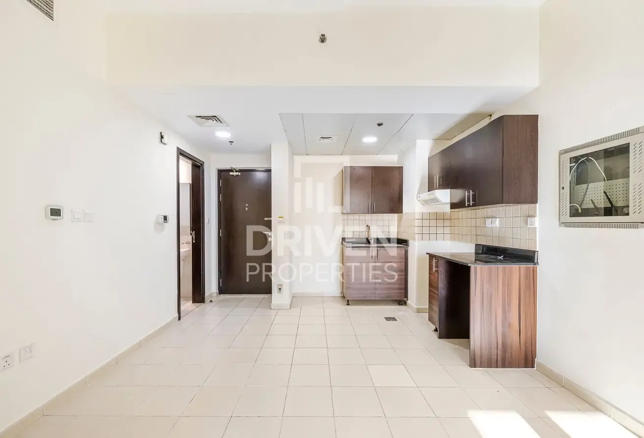 Motivated Seller | Opportunity Deal | Mid Floor