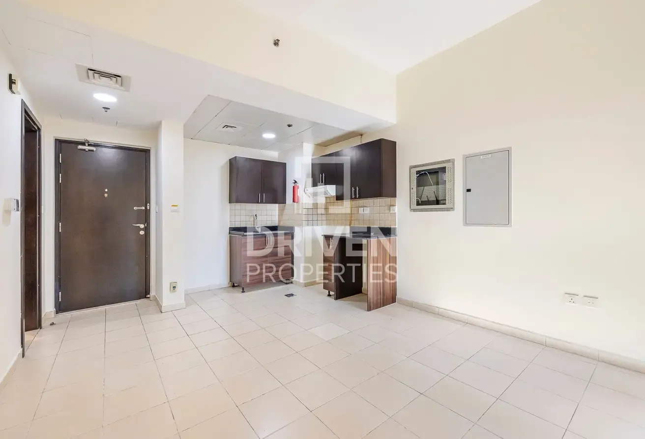 Motivated Seller | Opportunity Deal | Mid Floor
