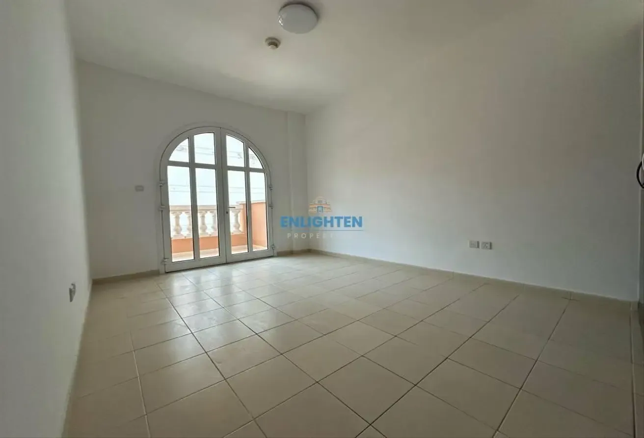 VACANT 2BR | PRIME LOCATION | WELL MAINTAINED