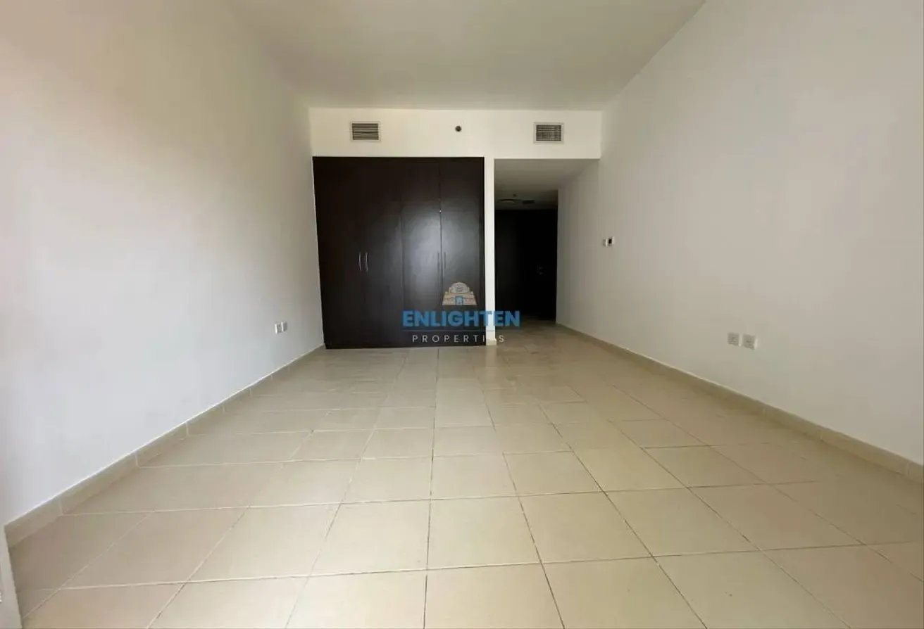 VACANT 2BR | PRIME LOCATION | WELL MAINTAINED