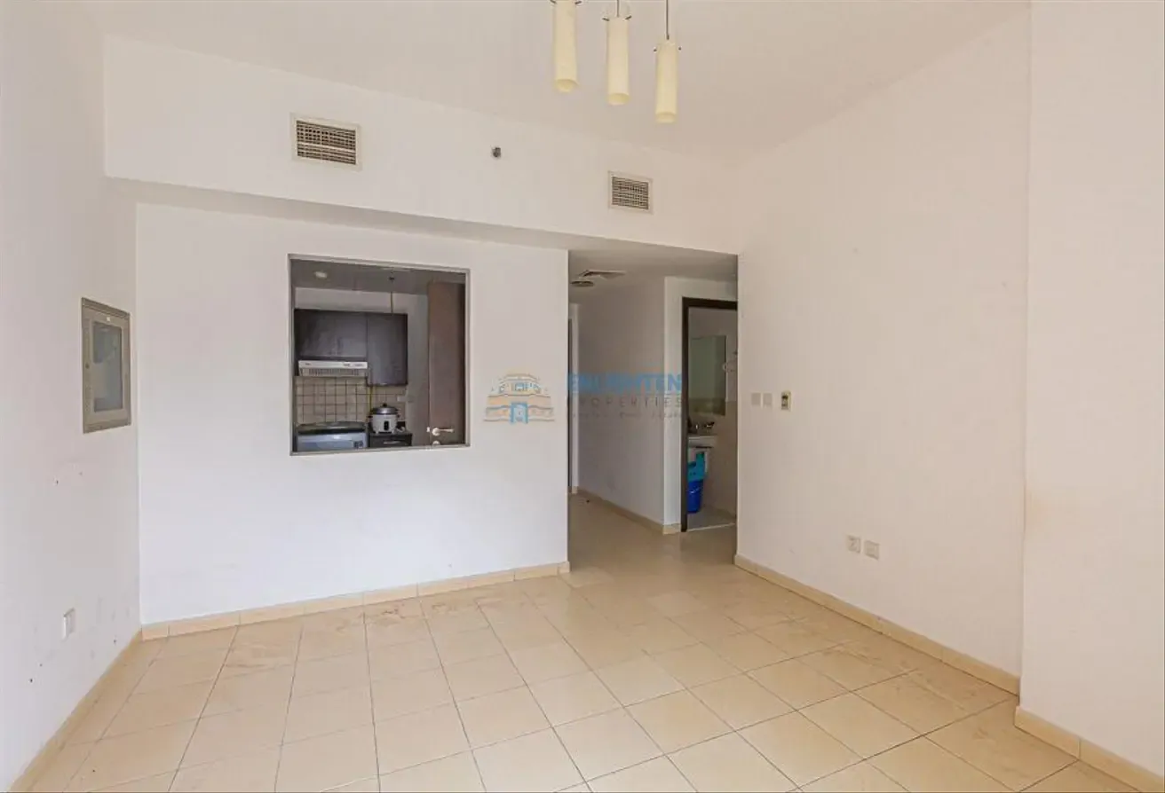 SPACIOUS 2BHK | VACANT SOON | COMMUNITY FACING